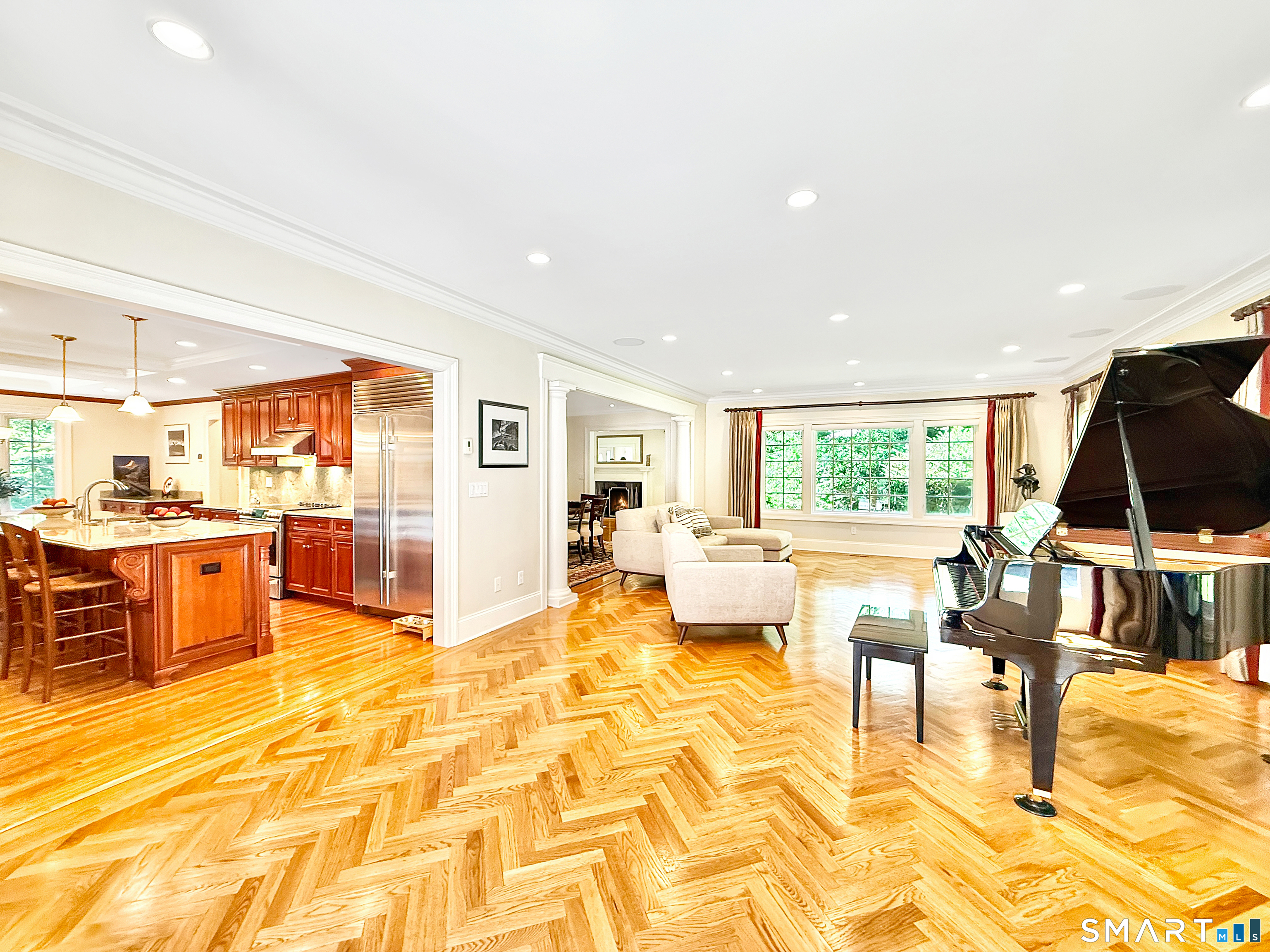 43 Laurel Ledge Road Stamford, CT 06903 - Photo 6 of 25