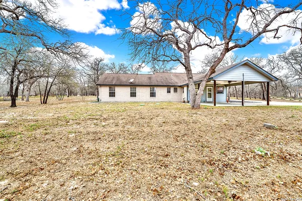 $555,000 | 1026 Wild Flower, Floresville, TX 78114