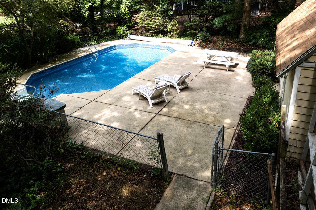 6512 Bakersfield Drive Raleigh, NC 27606 - Photo 7 of 30 MLS_6512 Bakersfield-9