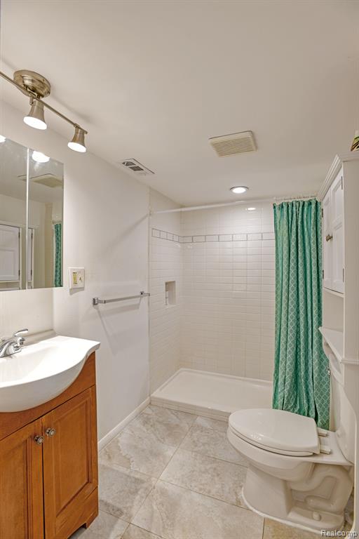 404 Jayne Road Fenton, MI 48430 - Photo 11 of 18 Gallery Image 11