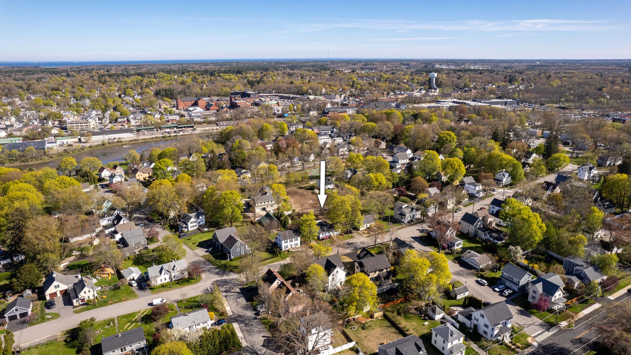 255 Thornton Street Portsmouth, NH 03801 - Photo 11 of 40