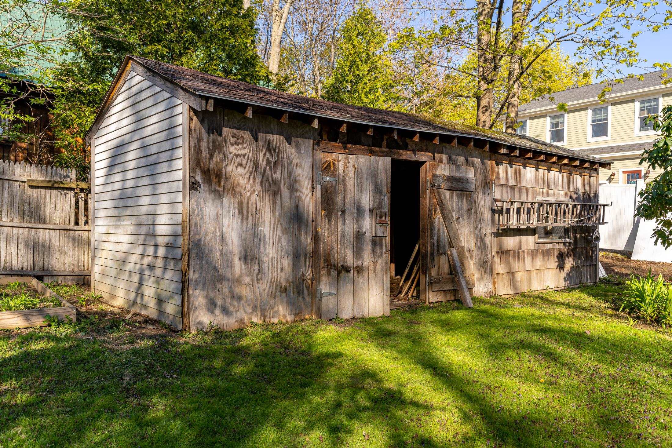 255 Thornton Street Portsmouth, NH 03801 - Photo 33 of 40