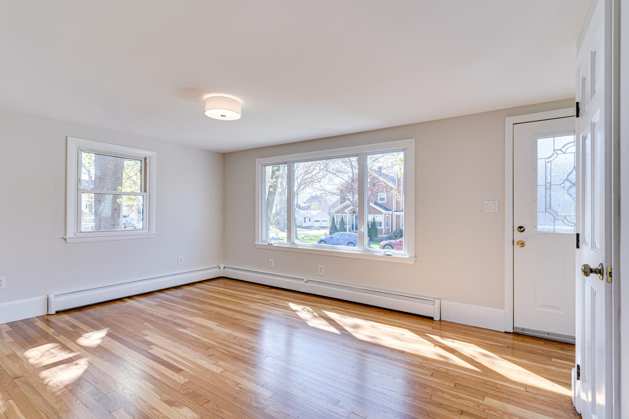 255 Thornton Street Portsmouth, NH 03801 - Photo 5 of 40