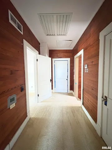 $155,000 | 400 South Oakland Avenue, Carbondale, IL 62901