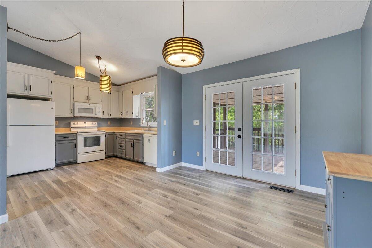347 Roy Road Troutville, VA 24175 - Photo 8 of 37 08-MIB07859