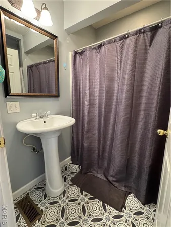 $239,900 | 353 Meadow View Drive, Poplar Bluff, MO 63901