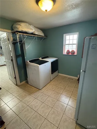 $239,900 | 353 Meadow View Drive, Poplar Bluff, MO 63901