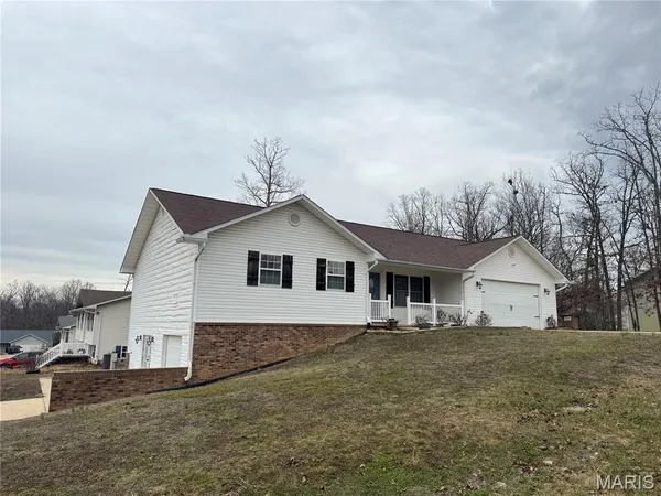 $239,900 | 353 Meadow View Drive, Poplar Bluff, MO 63901
