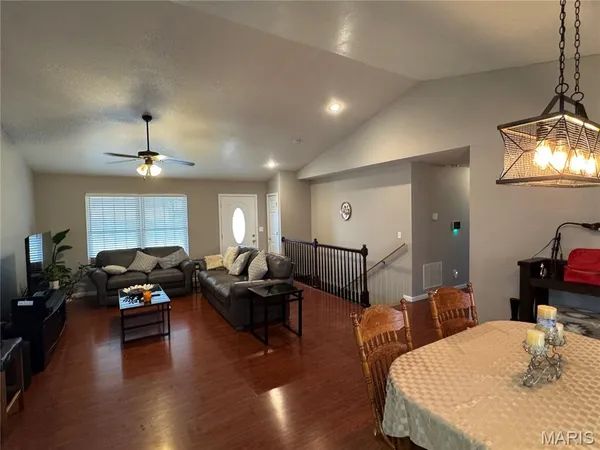 $239,900 | 353 Meadow View Drive, Poplar Bluff, MO 63901