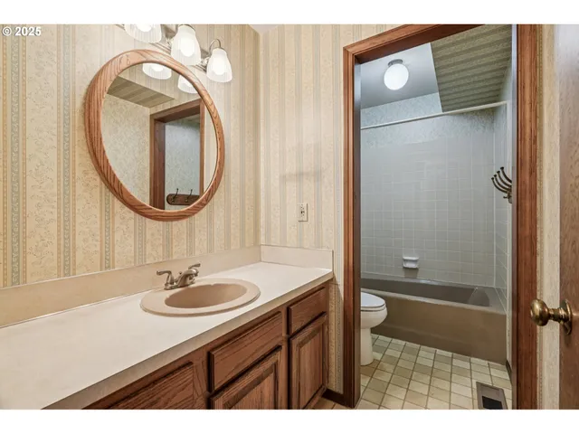 $649,900 | 126 Southwest 5th Street, Gresham, OR 97080