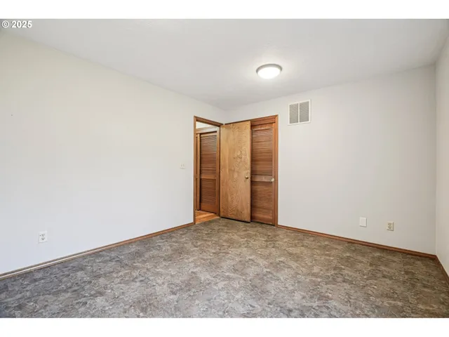 $649,900 | 126 Southwest 5th Street, Gresham, OR 97080