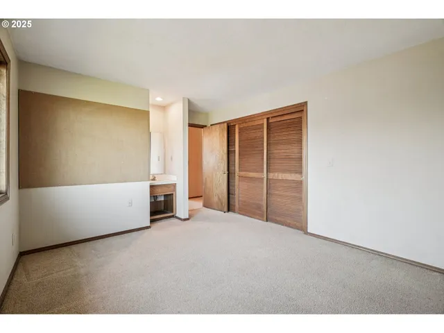 $649,900 | 126 Southwest 5th Street, Gresham, OR 97080