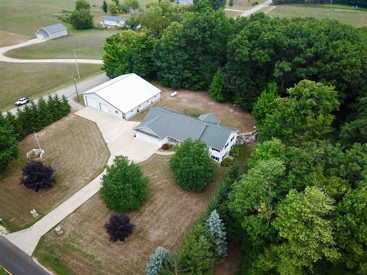 9988 West Finkle Road McBain, MI 49657 - Photo 13 of 68 1844156-12.JPG