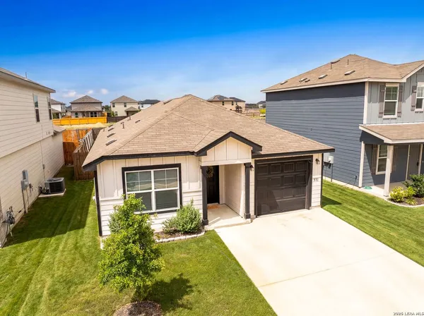 $1,650 | 531 Wild Olive Trail, San Antonio, TX 78256