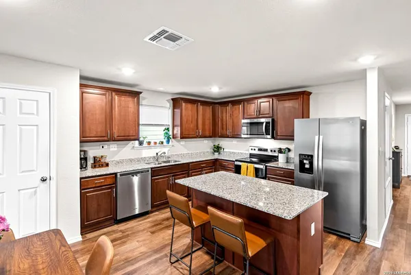 $1,650 | 531 Wild Olive Trail, San Antonio, TX 78256