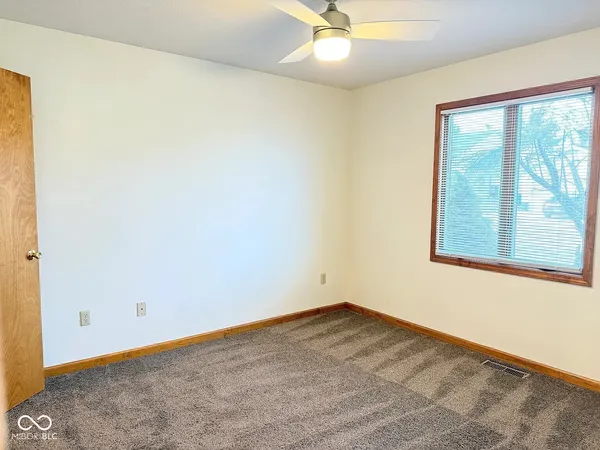 $1,250 | 731 West Gaston Drive, Greensburg, IN 47240