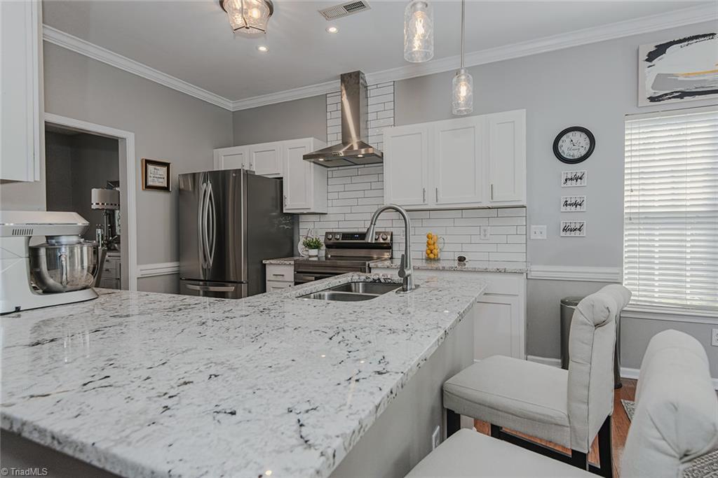 904 Edgewater Road Gibsonville, NC 27249 - Photo 9 of 50