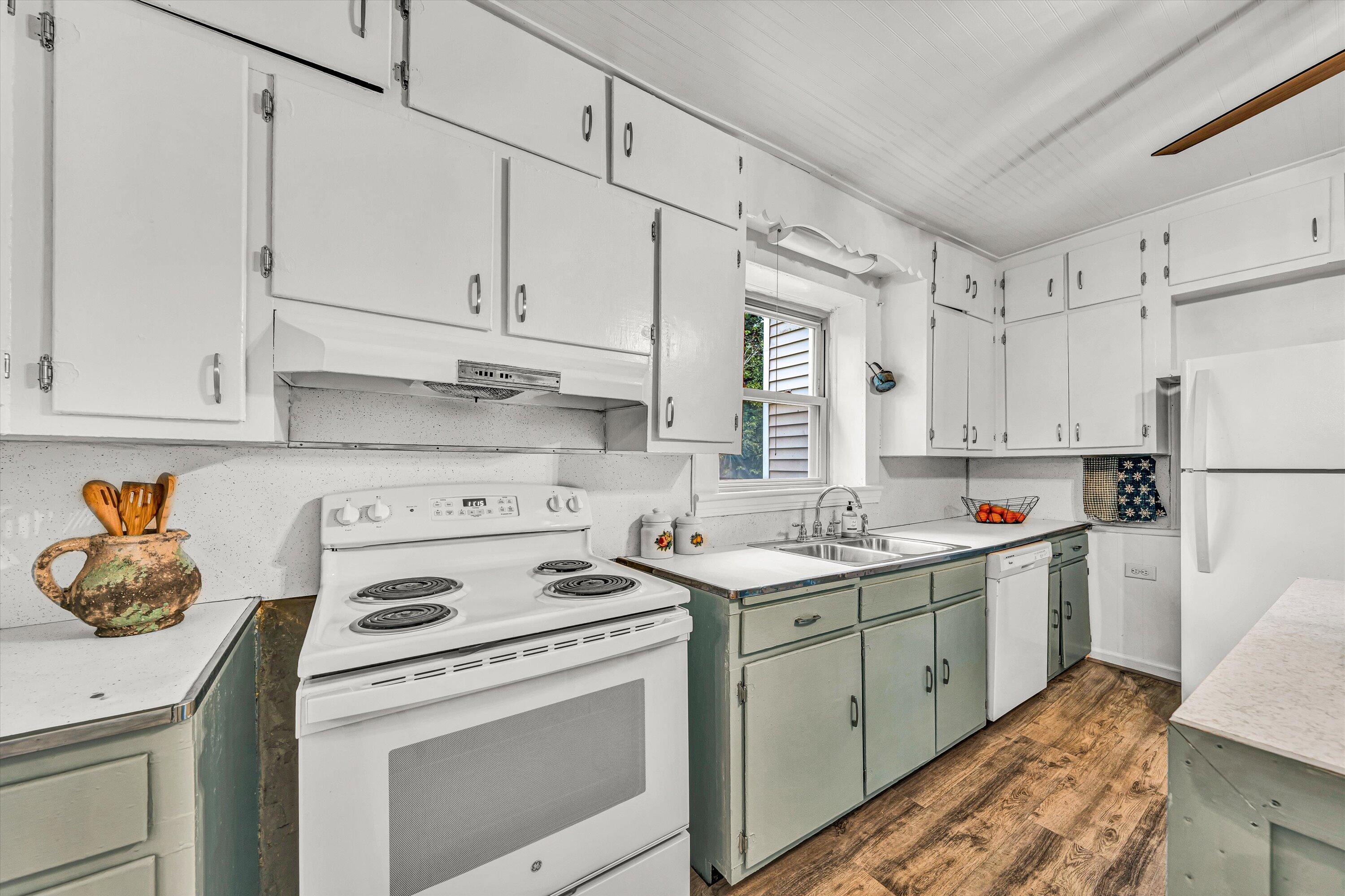 2498 Callaway Road Rocky Mount, VA 24151 - Photo 17 of 43 17-DSC00037