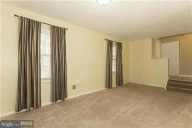 6412 Craigmont Road Baltimore, MD 21207 - Photo 17 of 29 Living Room