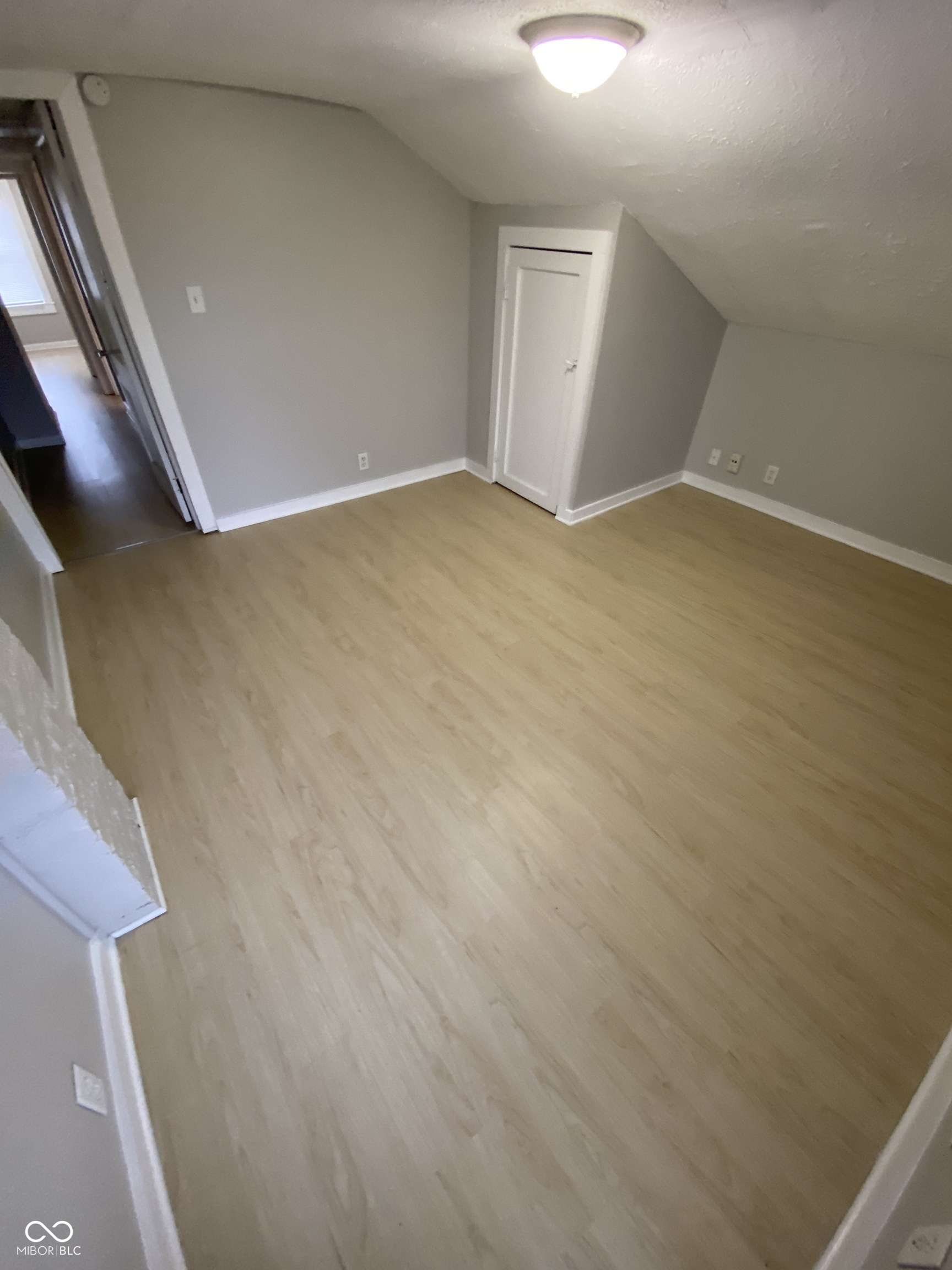 4305 Rockville Road Indianapolis, IN 46241 - Photo 13 of 17