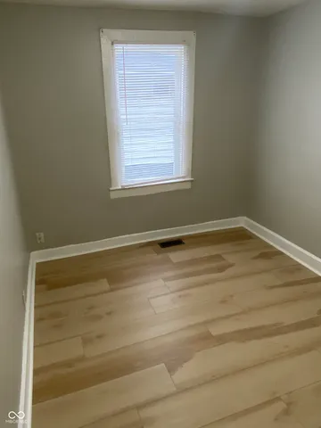 $975 | 4305 Rockville Road, Indianapolis, IN 46241