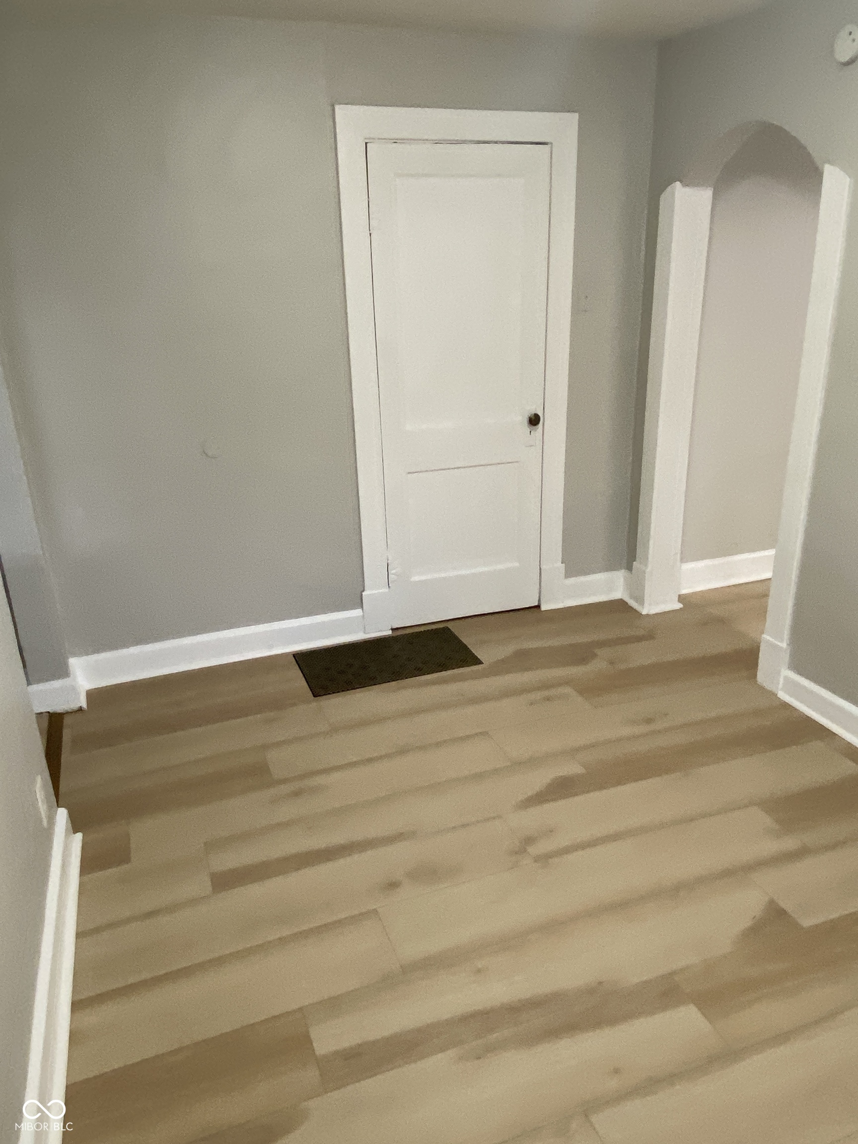 4305 Rockville Road Indianapolis, IN 46241 - Photo 6 of 17