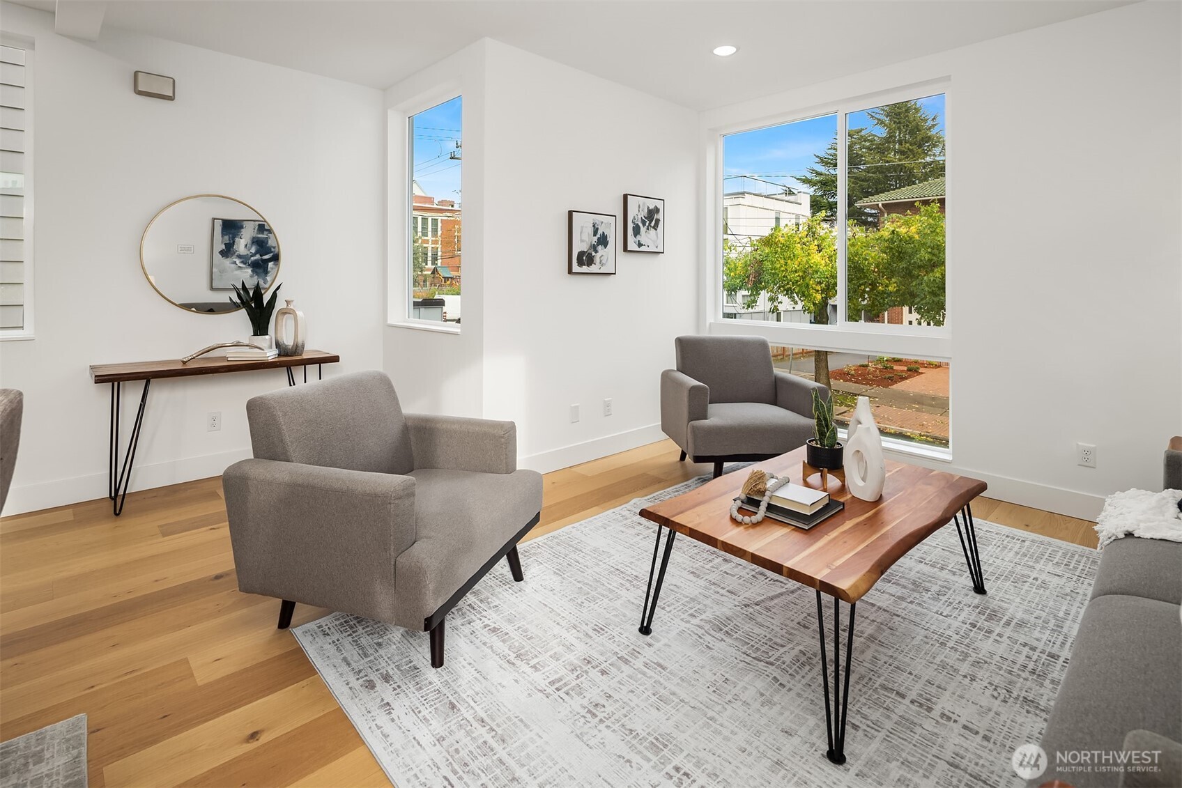 723 18th Avenue Seattle, WA 98122 - Photo 13 of 28