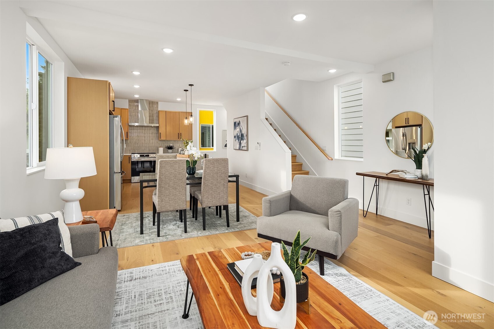 723 18th Avenue Seattle, WA 98122 - Photo 14 of 28