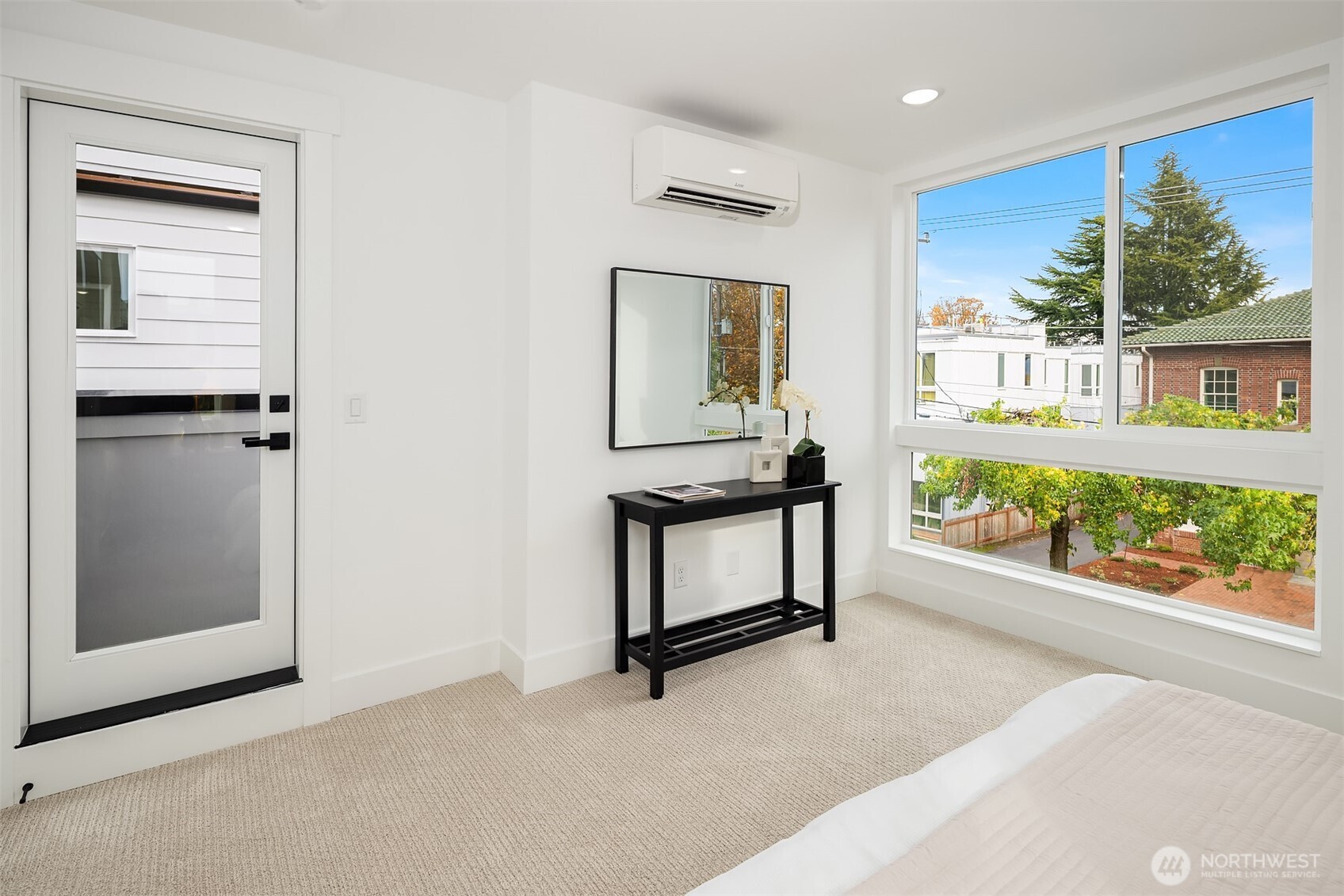 723 18th Avenue Seattle, WA 98122 - Photo 17 of 28