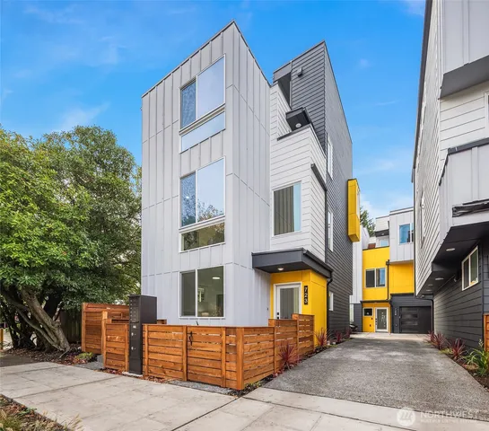 $897,000 | 723 18th Avenue, Seattle, WA 98122