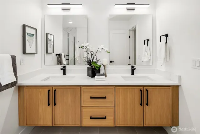 $897,000 | 723 18th Avenue, Seattle, WA 98122