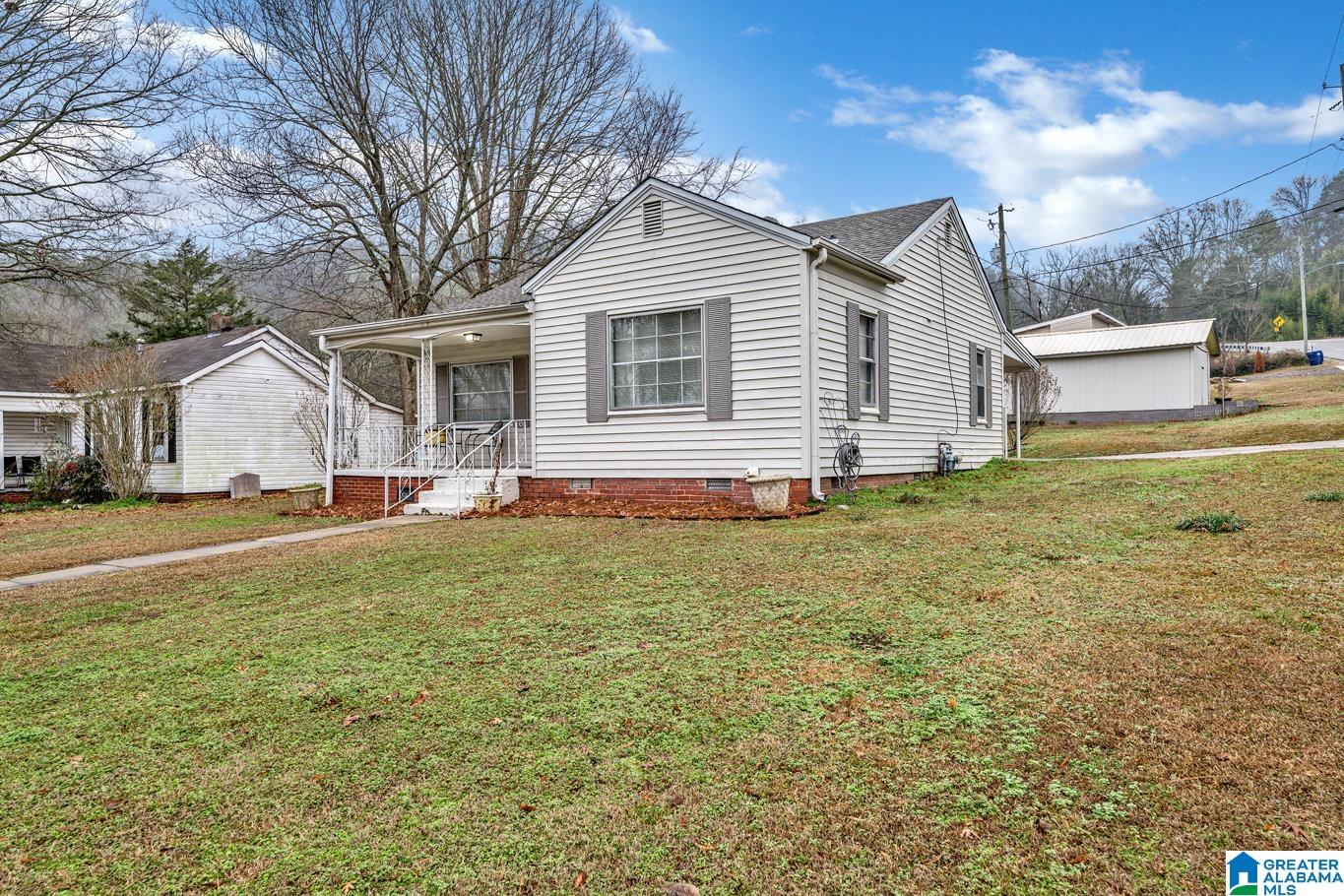 414 6th Avenue East Oneonta, AL 35121 - Photo 2 of 33