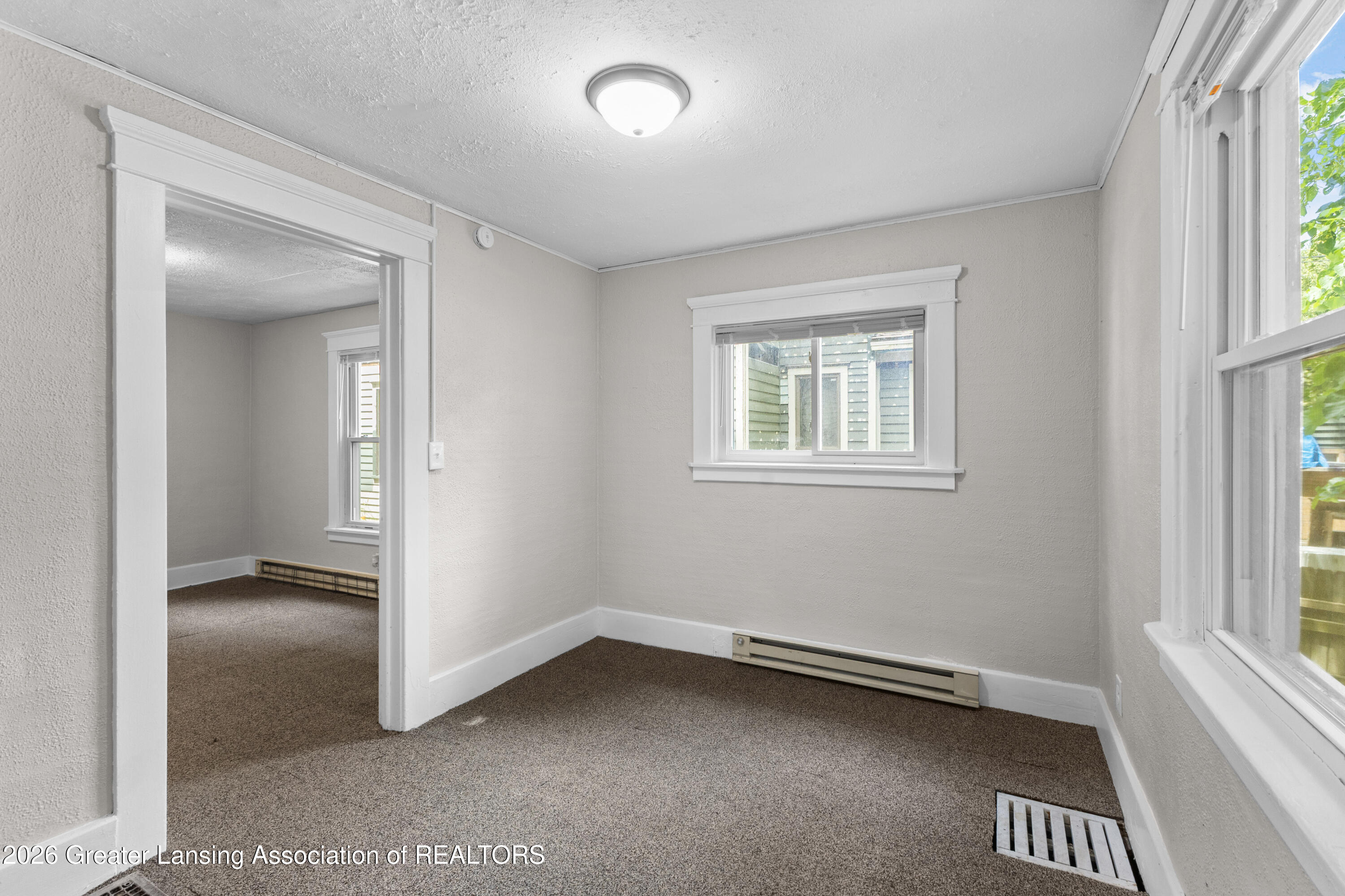 607 Shepard Street Lansing, MI 48912 - Photo 16 of 35 IMG_3121