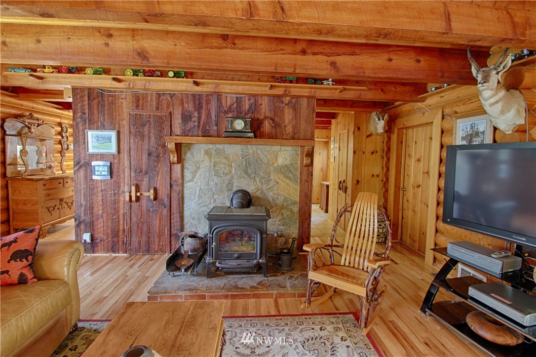 1995 Loomis-Oroville Road Loomis, WA 98827 - Photo 4 of 25