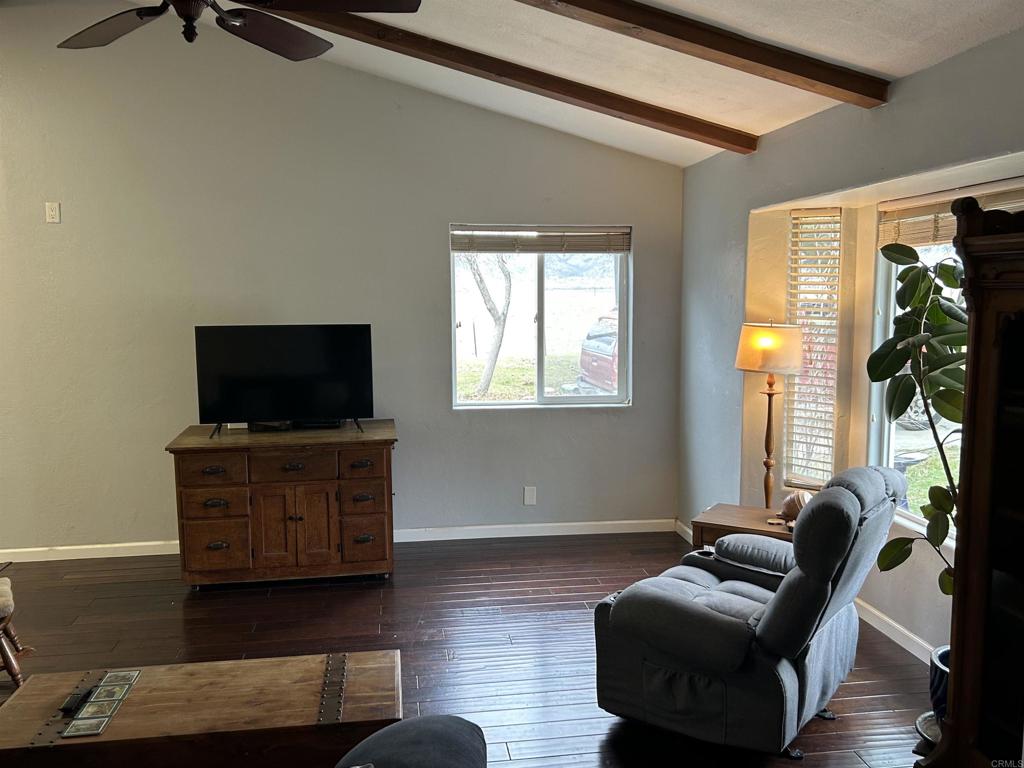 18461 Santa Anita Street Tehachapi, CA 93561 - Photo 11 of 37