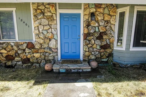$419,000 | 18461 Santa Anita Street, Tehachapi, CA 93561