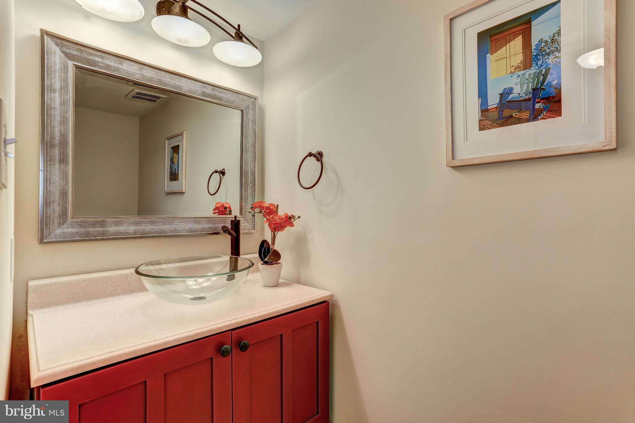 11522 Hearthstone Court Reston, VA 20191 - Photo 13 of 27 Upgraded main level powder room