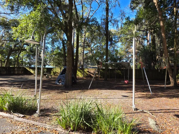 $1,300 | 1800 Park Avenue, Unit 357, Orange Park, FL 32073