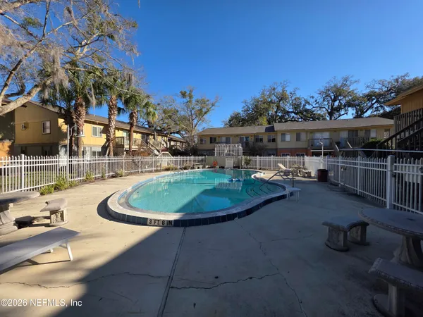 $1,300 | 1800 Park Avenue, Unit 357, Orange Park, FL 32073