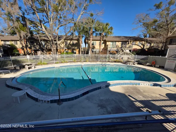 $1,300 | 1800 Park Avenue, Unit 357, Orange Park, FL 32073