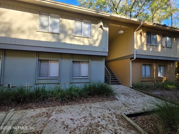$1,300 | 1800 Park Avenue, Unit 357, Orange Park, FL 32073