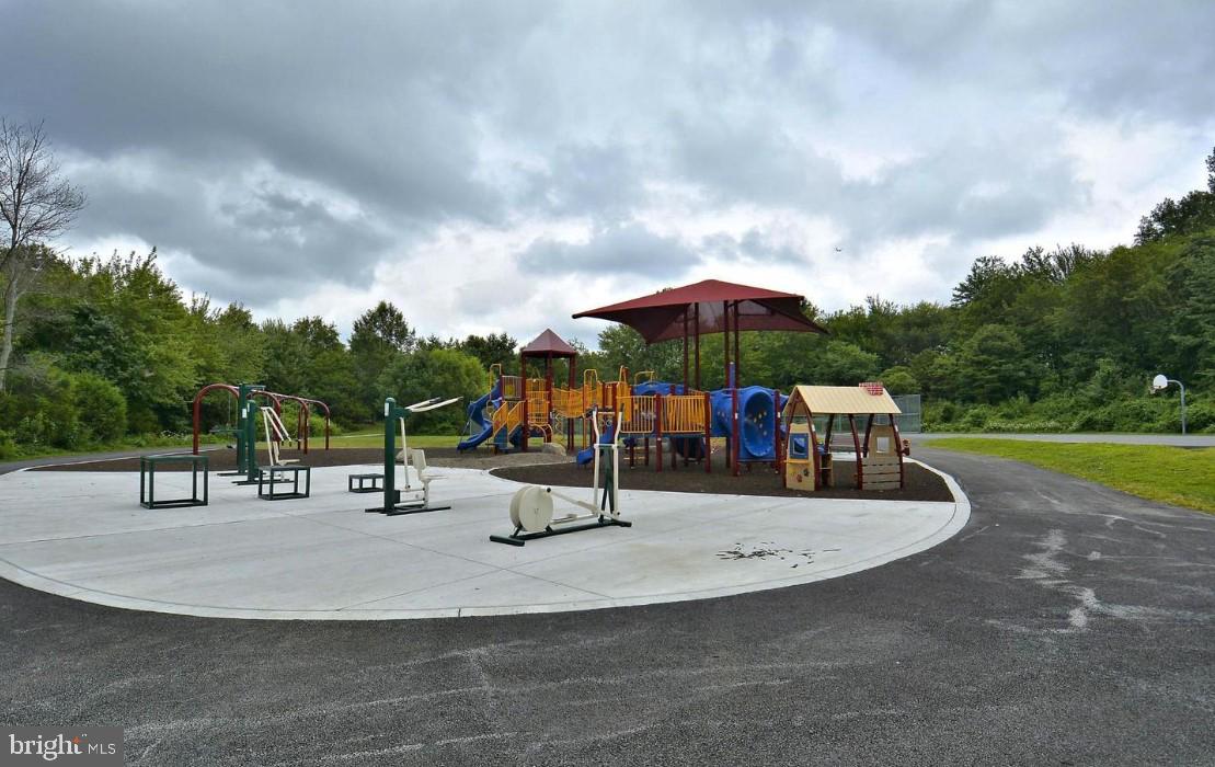 6914 Parchment Rise Columbia, MD 21044 - Photo 39 of 39 Holiday Hill Playground