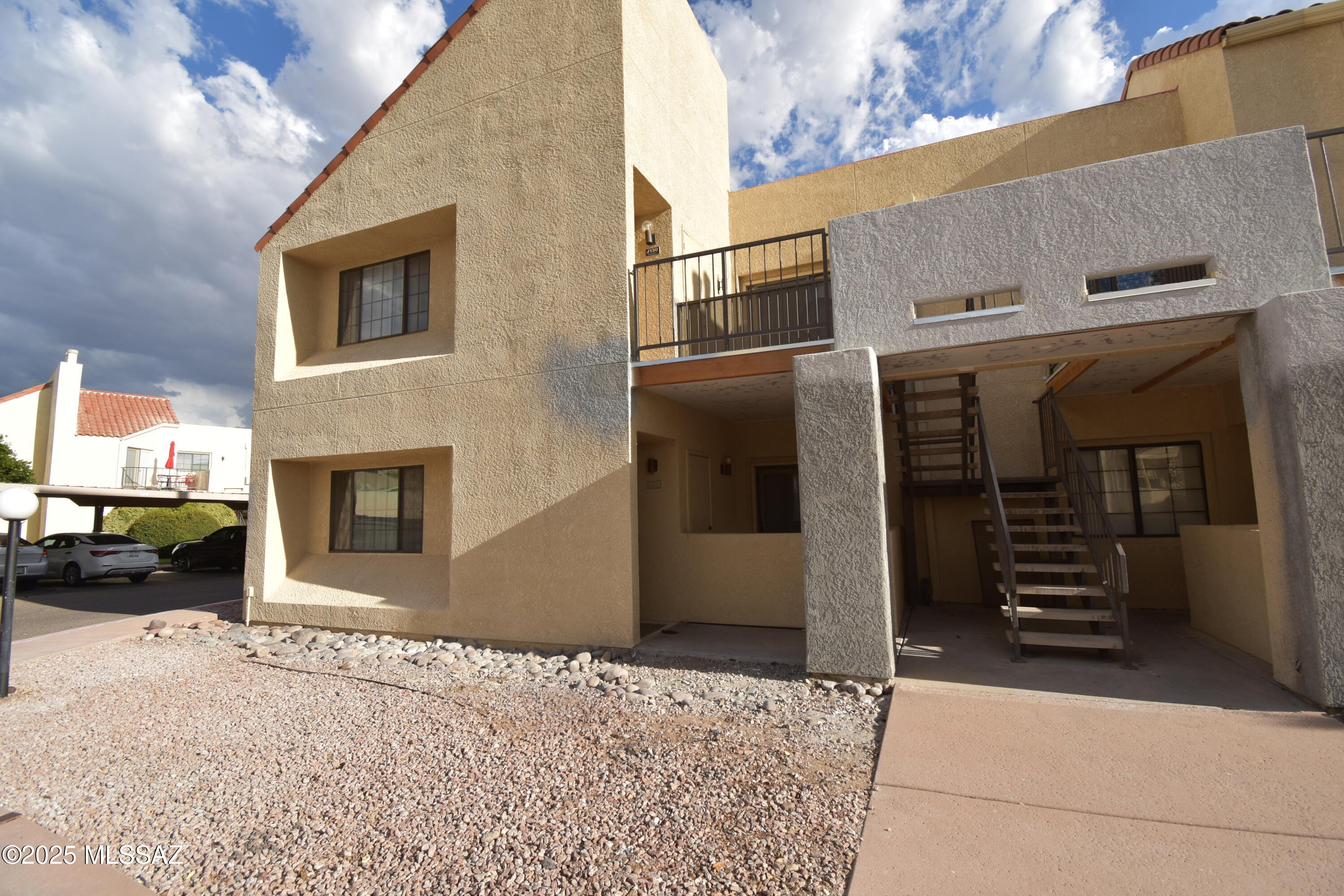 1200 East River Road, Unit J122 Tucson, AZ 85718 - Photo 4 of 14