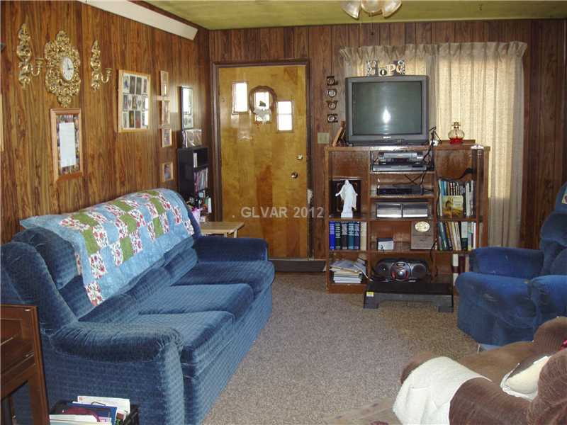 3 Cedar Ruth, NV 89319 - Photo 3 of 12 Living Room.