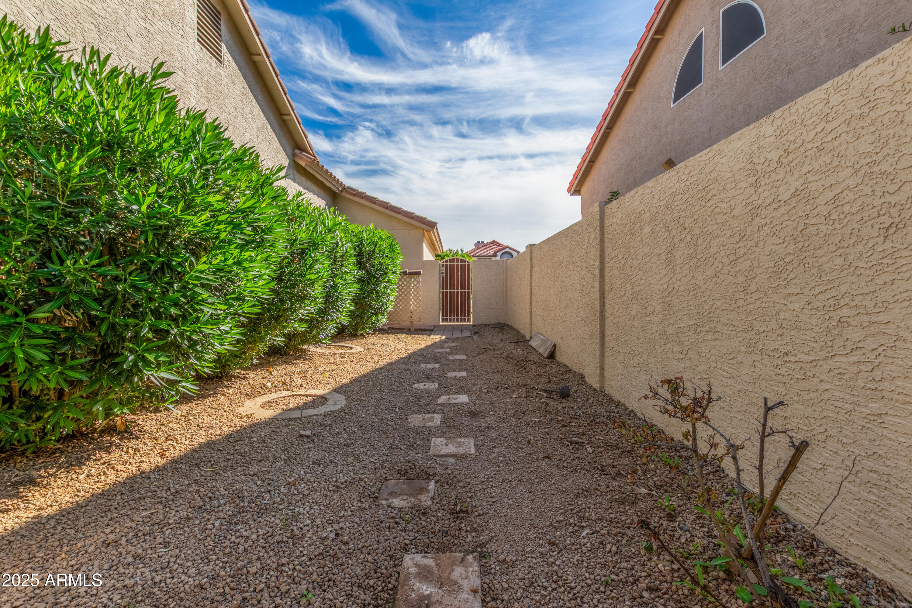 8578 South Maple Avenue Tempe, AZ 85284 - Photo 28 of 28 a view of a backyard with pathway