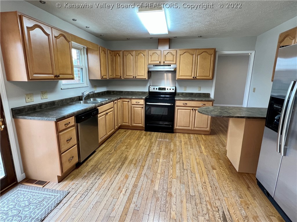 13 Wakefield Road Point Pleasant, WV 25550 - Photo 12 of 46 Gallery Image 12