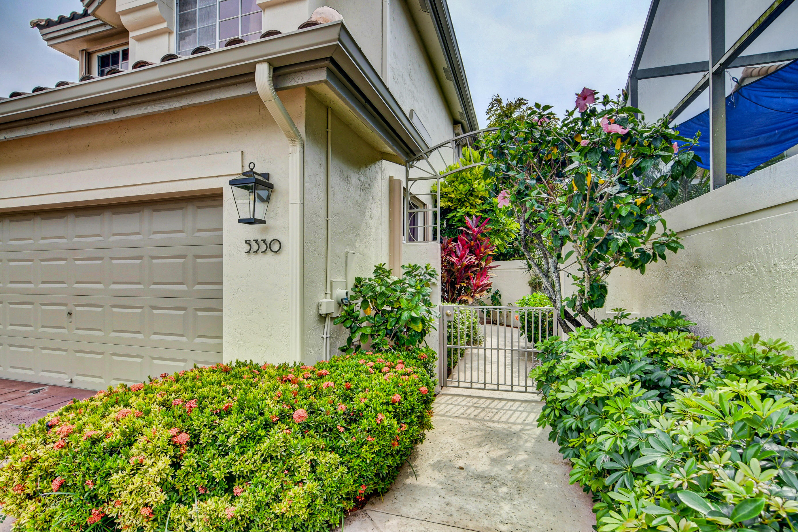 5330 Northwest 26th Circle Boca Raton, FL 33496 - Photo 5 of 54 05_dsc_2605_6_7_8_9
