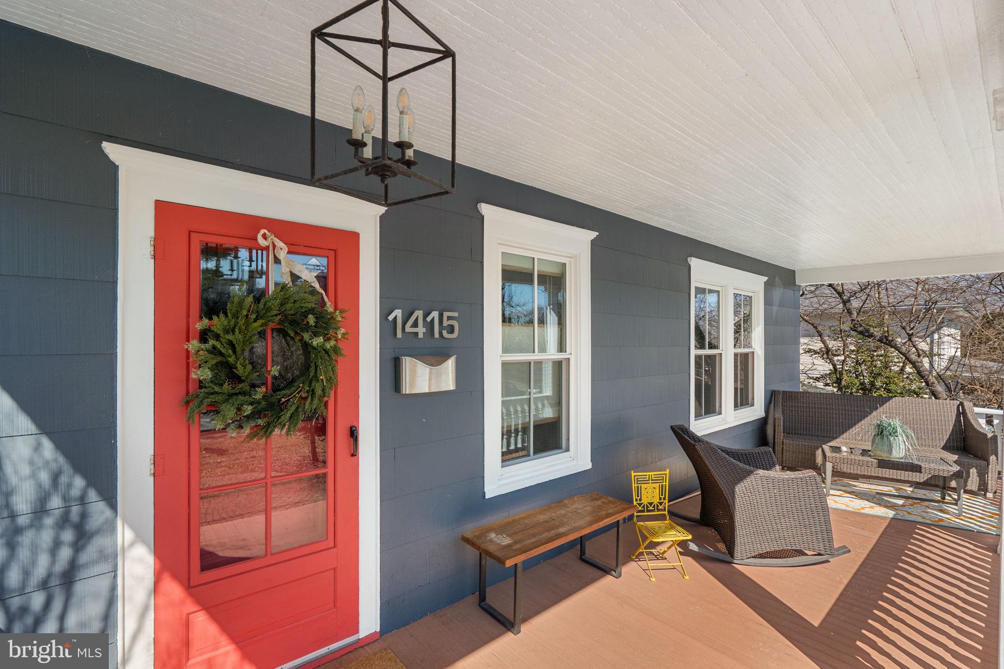 1415 Ballard Street Silver Spring, MD 20910 - Photo 2 of 56 a living room with furniture