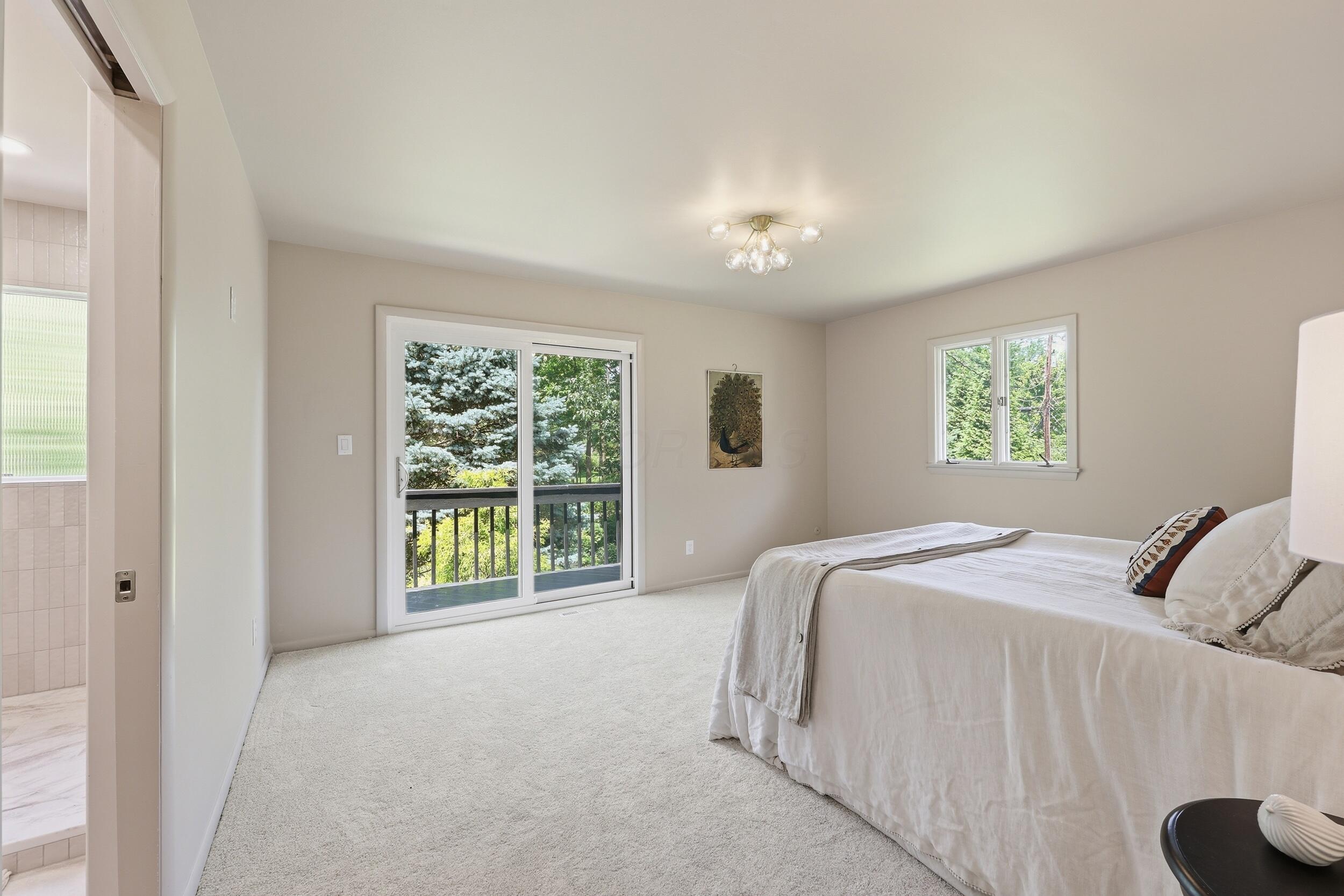 4499 Summit Ridge Road Upper Arlington, OH 43220 - Photo 19 of 76 Primary bedroom