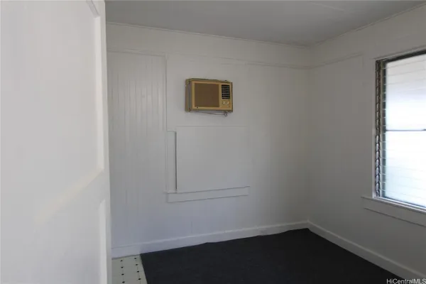 $2,300 | 2111 Booth Road, Honolulu, HI 96813